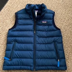 Boys - size XS - Patagonia puffer vest